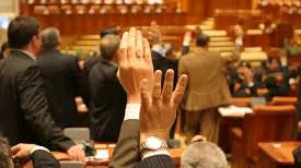 Deputaţii au decis: Cine poate cere recalcularea pensiilor?