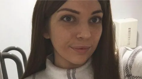 O tânără de 19 ani a murit de cancer la colon după ce a ignorat aceste simptome