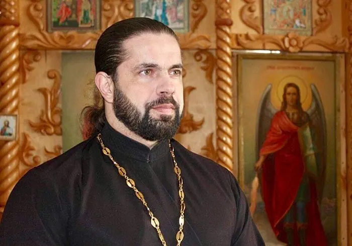 Preotul ortodox cu cea mai NEOBIŞNUITĂ pasiune. N-ai bănui ce face în timpul liber!