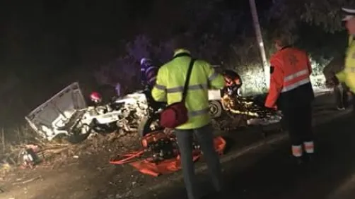 Impact violent pe o şosea din Galaţi: un mort şi un rănit