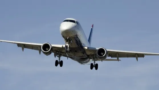 ALERTĂ AVIATICĂ! Un avion a ieșit de pe pistă, imediat după aterizare