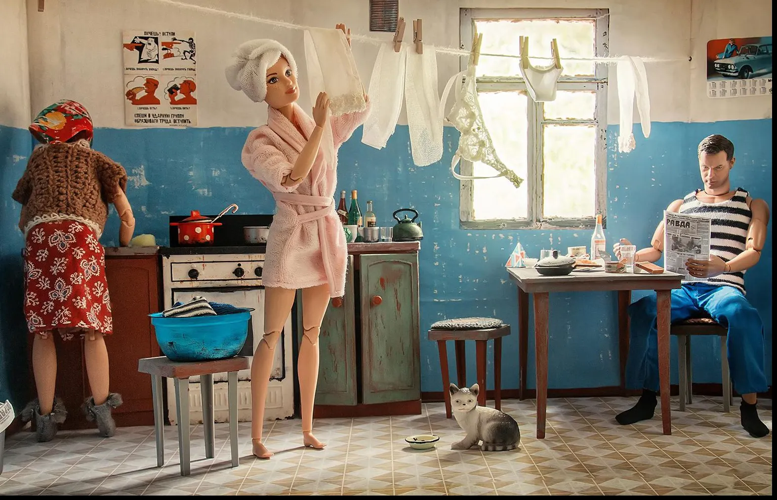 Cum ar arăta Barbie şi Ken în Rusia comunistă - experiment SPECTACULOS