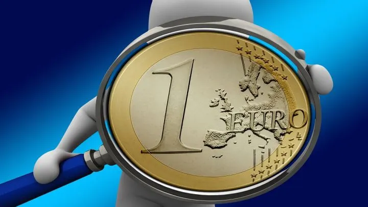 BNR aruncă în aer cursul valutar. La cât a ajuns moneda EURO