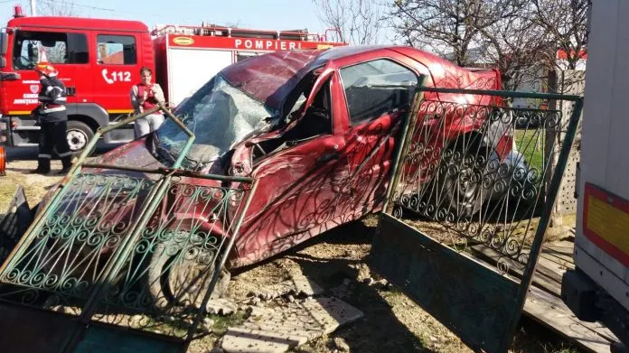 CARAMBOL în județul Giurgiu: 5 mașini au fost implicate