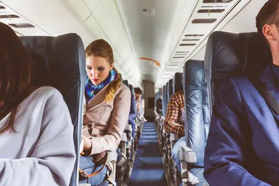 Cea mai bogată artistă din lume a călătorit cu avionul la clasa economic