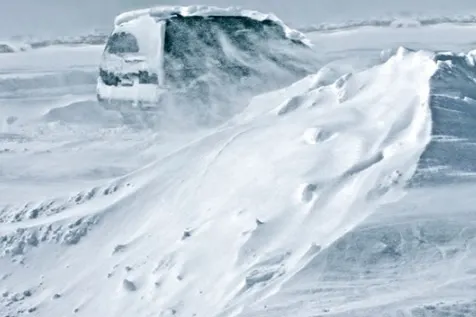ALERTĂ METEO. Cod GALBEN de fenomene periculoase: vânt puternic şi zăpezi spulberate