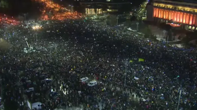 PNL, USR și societatea civilă atacă, ce răspuns dă G. Firea pentru Târgul din Piața Victoriei  