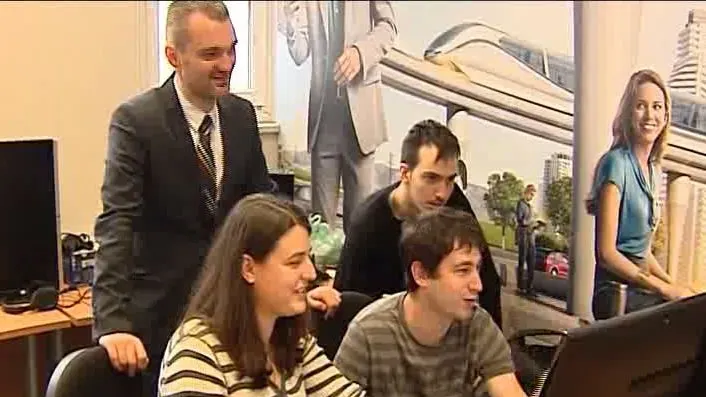 Români care ne fac mândri! Invenţia le-a adus locul I la competiţia ,,Imagine Cup''