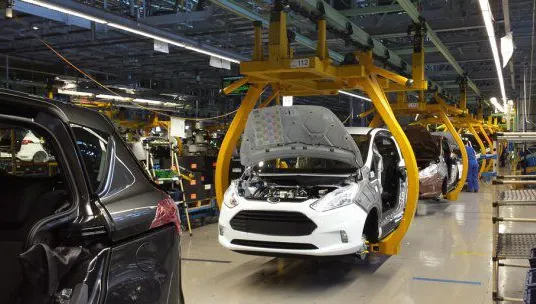 Salariile angajaților Ford România ar putea să scadă după transferul contribuțiilor