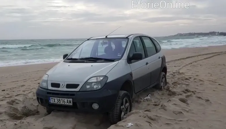 Amendă URIAȘĂ pentru un șofer care a intrat cu mașina pe plajă