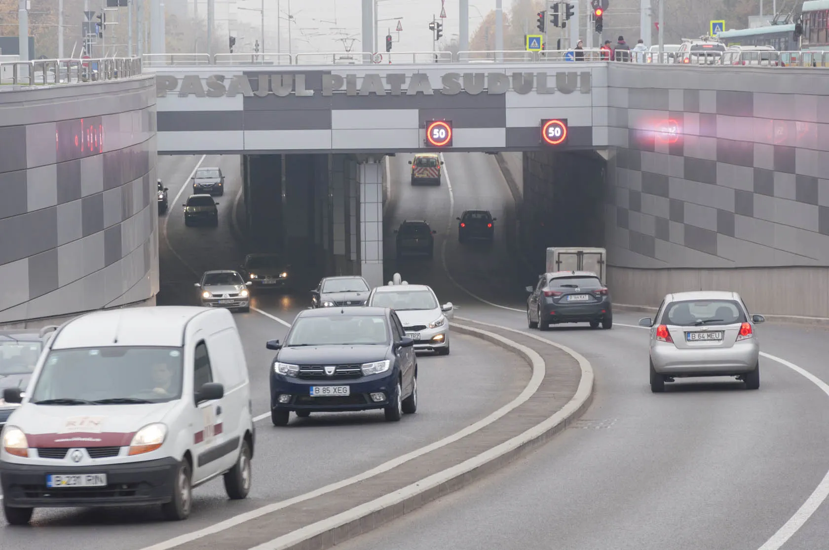 Vești bune pentru bucureșteni. Pasajul de la Piața Sudului, complet funcțional 