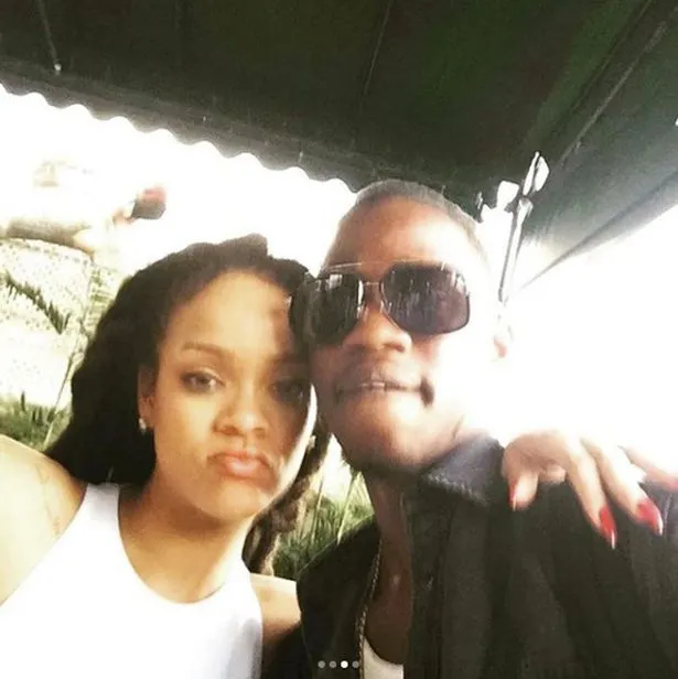 Rihanna este în doliu! A fost împușcat mortal