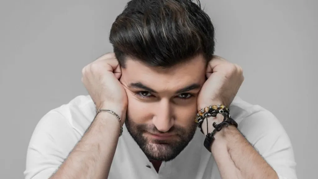 Cum arată vila de 300.000 de euro a lui Smiley. Parcă ar fi casa unei vedete din America