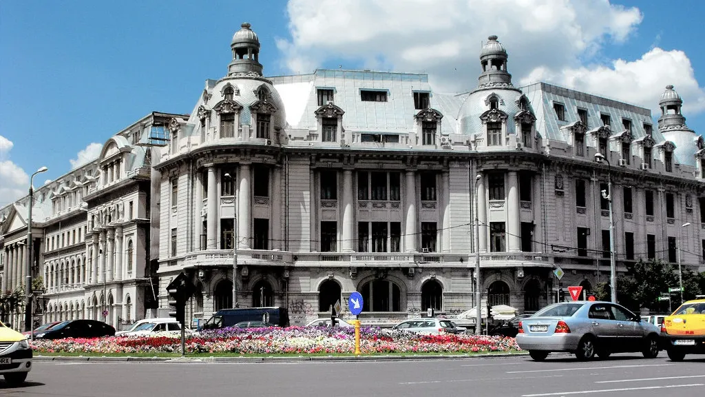 Descoperire uluitoare în curtea Universității București