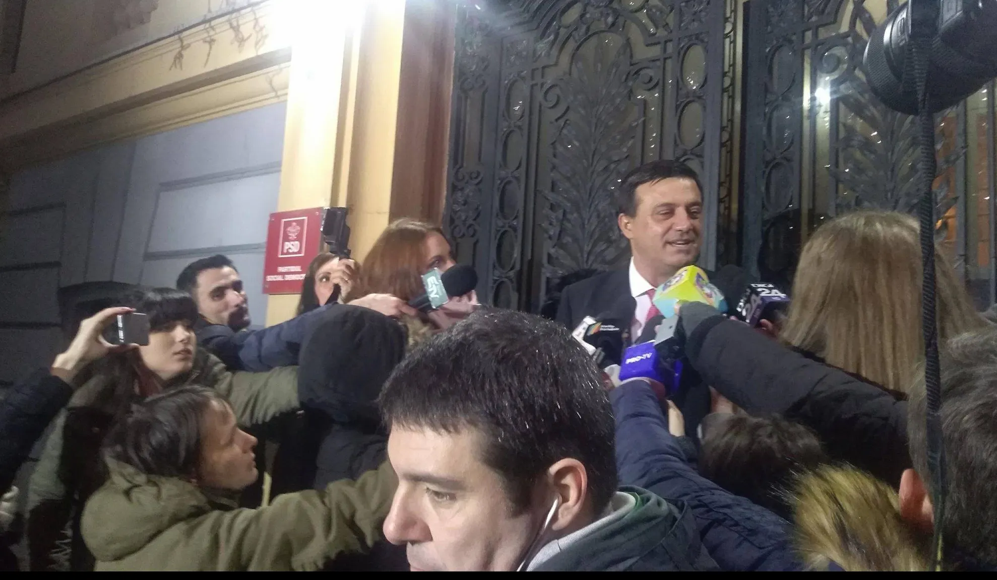 Bădălău, la ieşirea de la şedinţa "cu scântei" a CExN: l-a lăudat pe Tudose. Ce spune despre Dragnea
