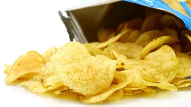 A chiulit 2 ani de la muncă şi nimeni nu s-a prins. A folosit o pungă de chipsuri pentru asta