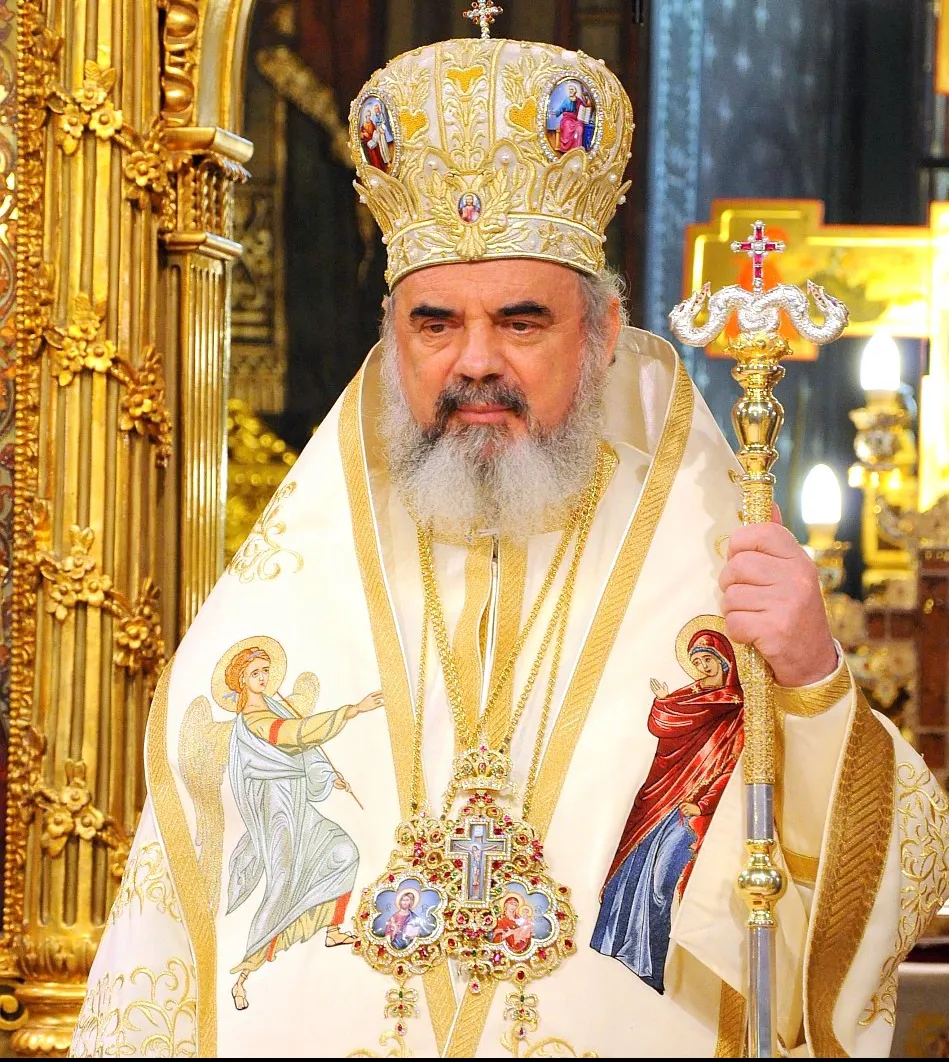 Care este numele din buletin al Patriarhului Daniel. Parcursul său, încă din copilărie