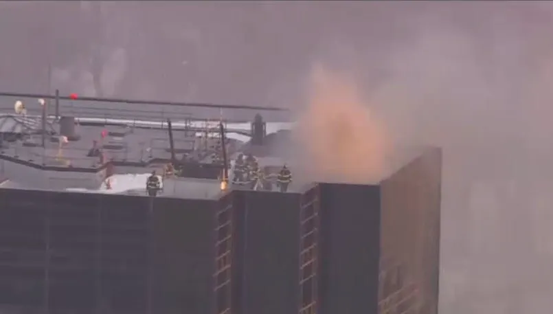 Incendiu la Turnul Trump din New York. Doi răniți