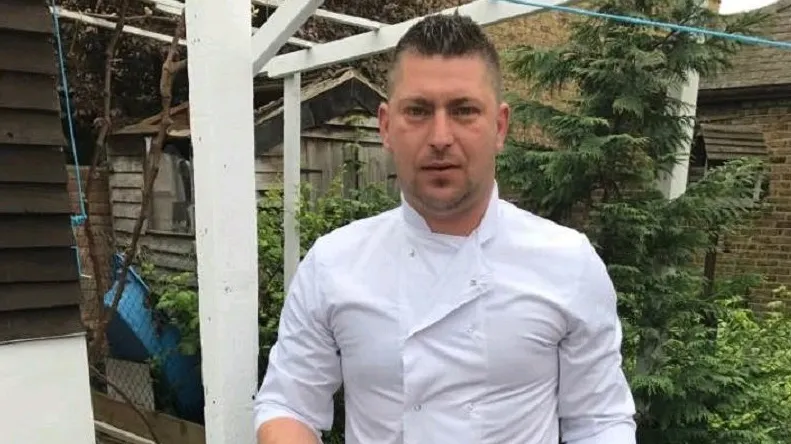 Eroul român de la Londra cere despăgubiri după ce a lovit teroristul în cap