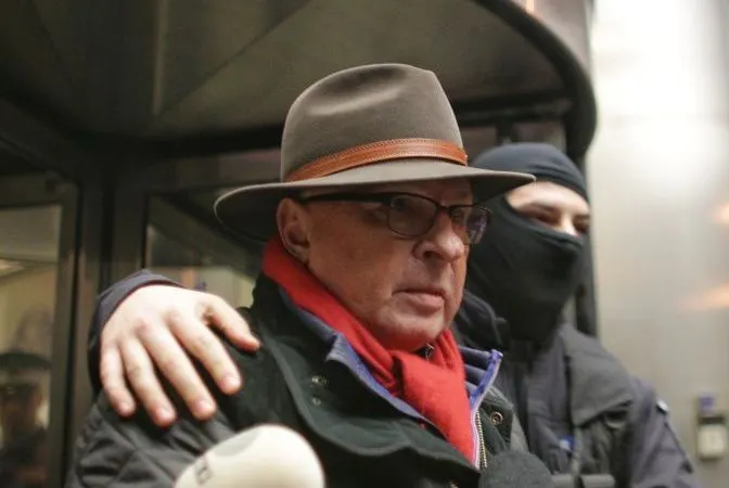 Încă o lovitura pentru Mihai LUCAN: riscă să piardă şi TITLURILE