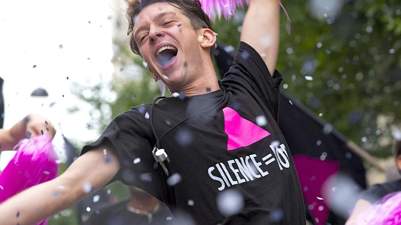 Filmul "120 BPM/bătăi pe minut", cu 3 premii la Cannes, de astăzi în cinematografele din România