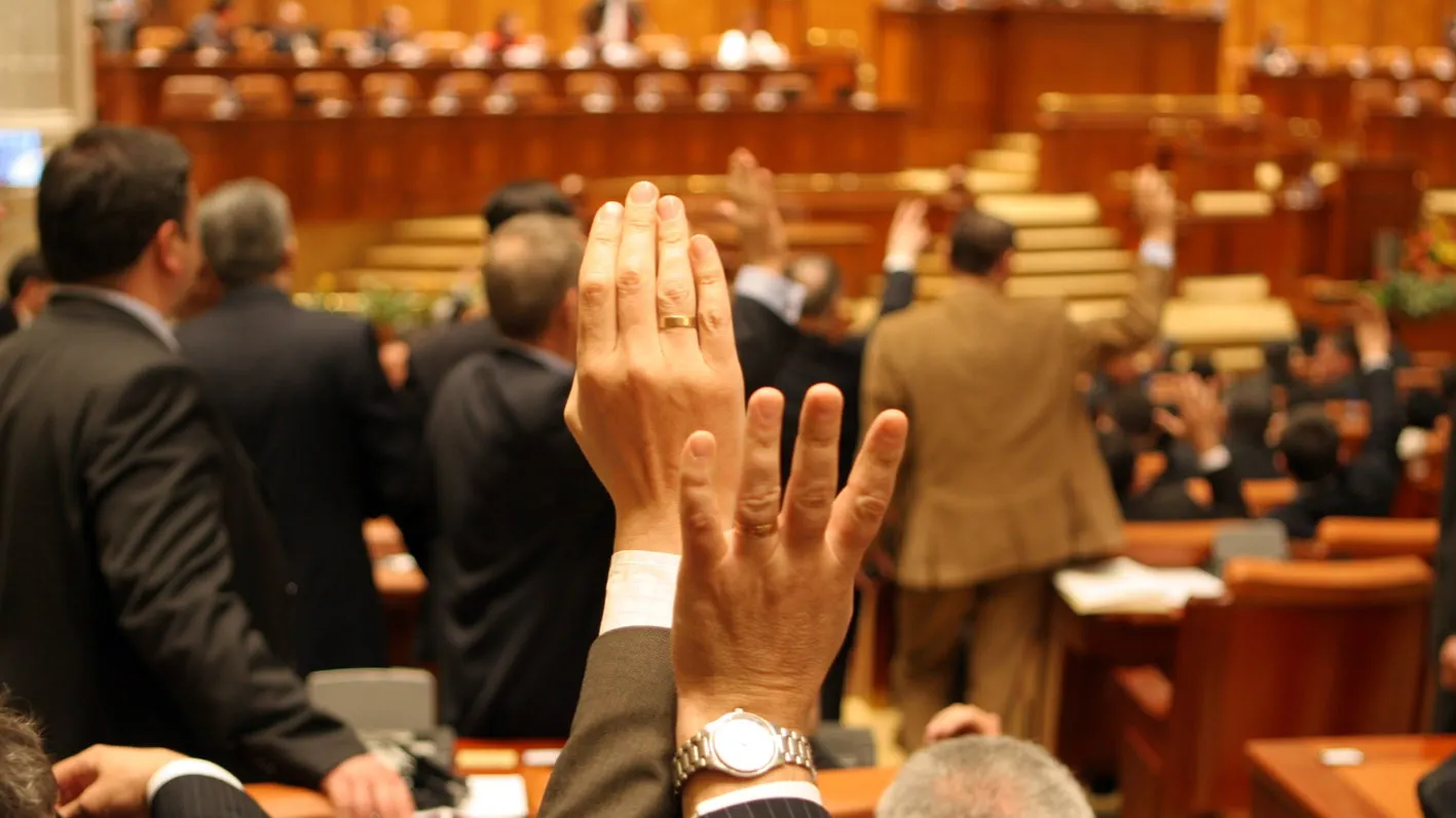 Parlamentul stabileşte vineri, la ora 15.00, calendarul validării Guvernului Dăncilă