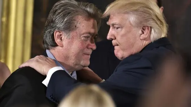 Steve Bannon, sursă majoră a cărții despre Trump, pedepsit prin demiterea de la Breitbart News