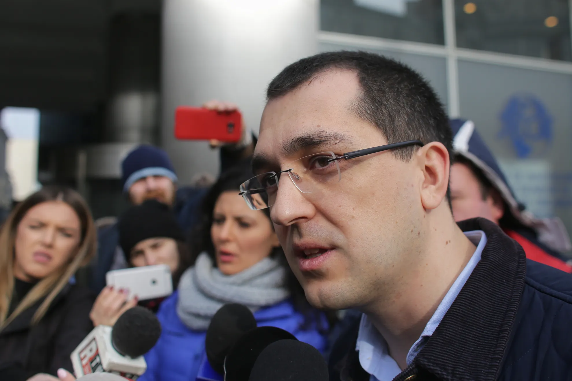 Vlad Voiculescu, audiat la DIICOT în dosarul medicului Mihai Lucan