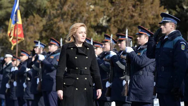 Lider de sindicat din poliţie: Adevărul lui Carmen Dan e parşiv!