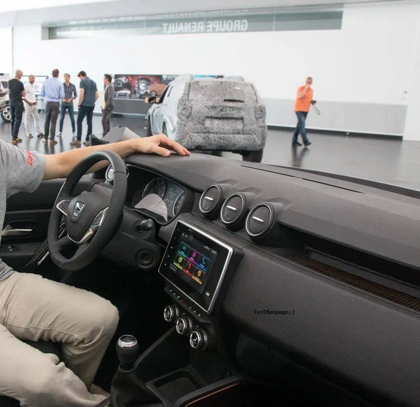 Dacia. Dacia 1308 Jumbo. Puţini ştiu că a existat. Maşina ce a stârnit hohote de râs