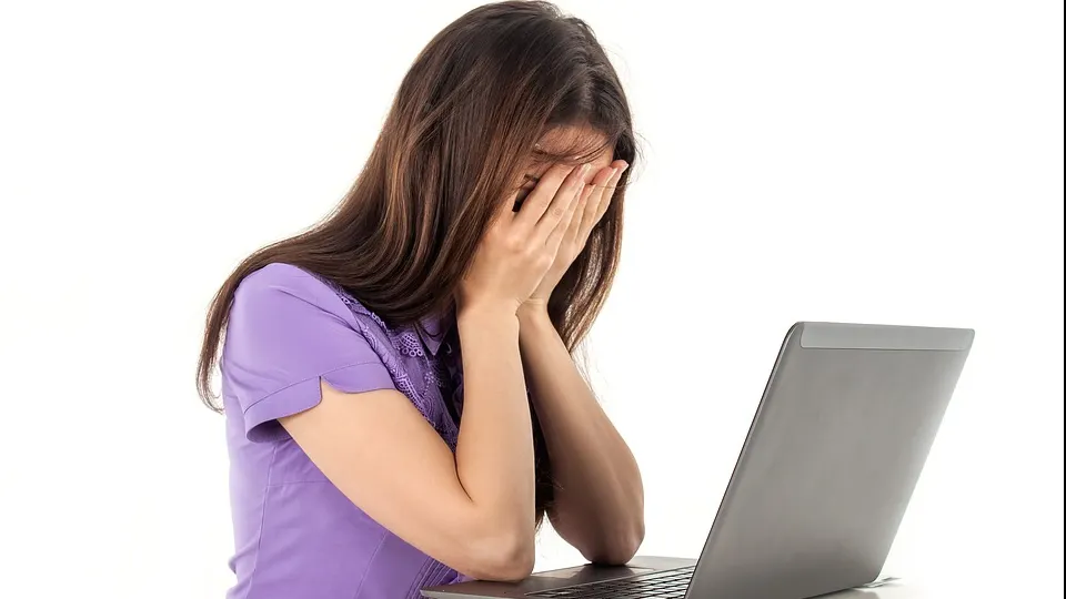 Cele mai amuzante scuze pe care angajații le-au folosit ca să scape de o zi de muncă