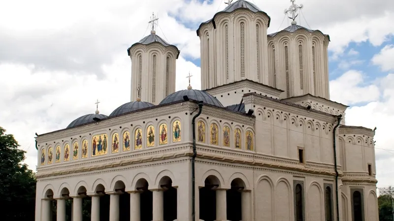 Cum răspunde Patriarhia Română acuzelor că ar urma să construiască un ansamblu rezidenţial