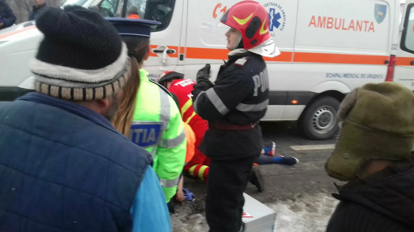 Accident extrem de grav în Gorj, cu 5 victime. Șoferul, în vârstă de 23 de ani, a murit