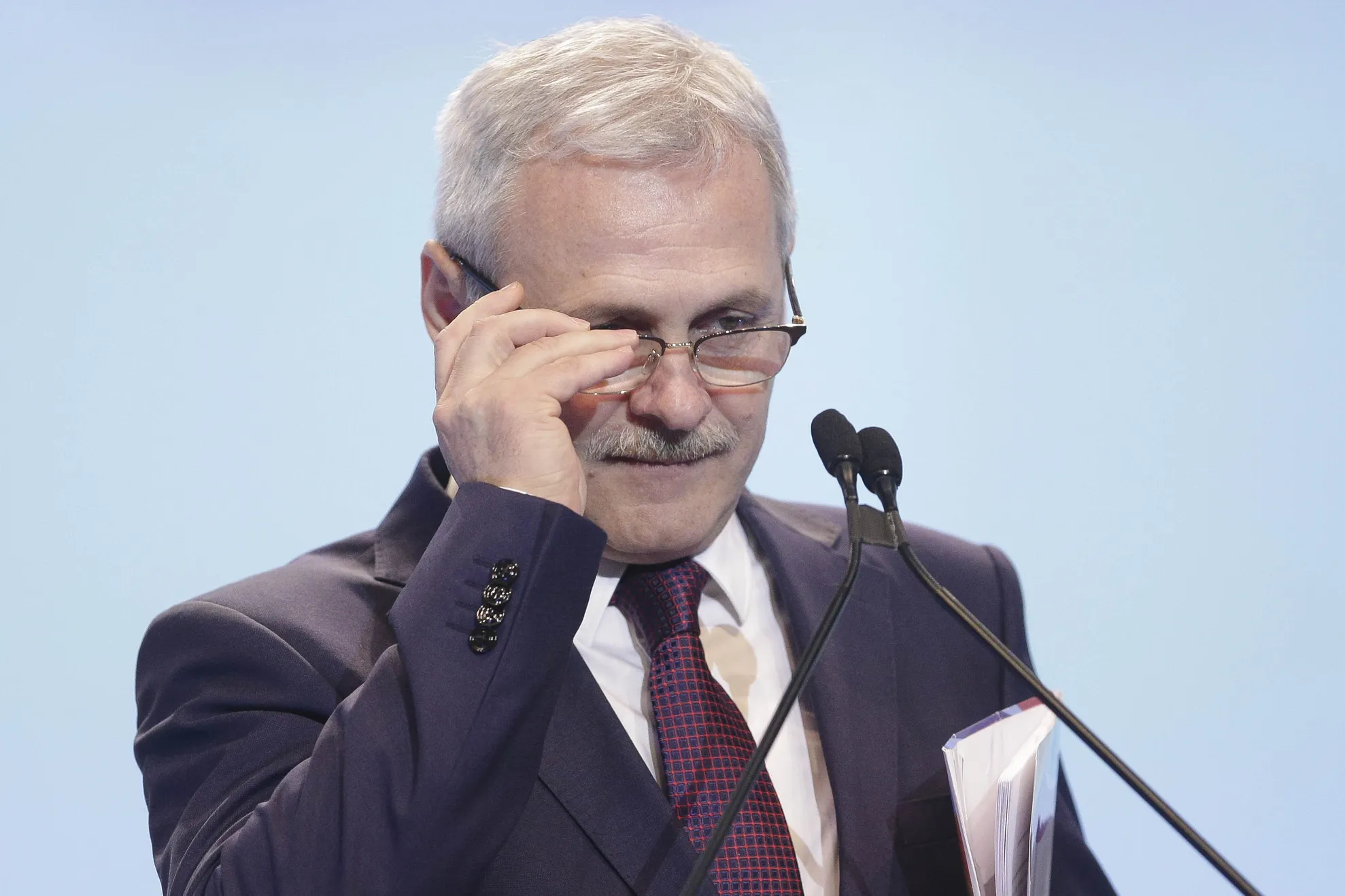 Filmul complet al unui simulacru de Congres PSD. Bănicioiu şi Andronescu, umiliți de Dragnea