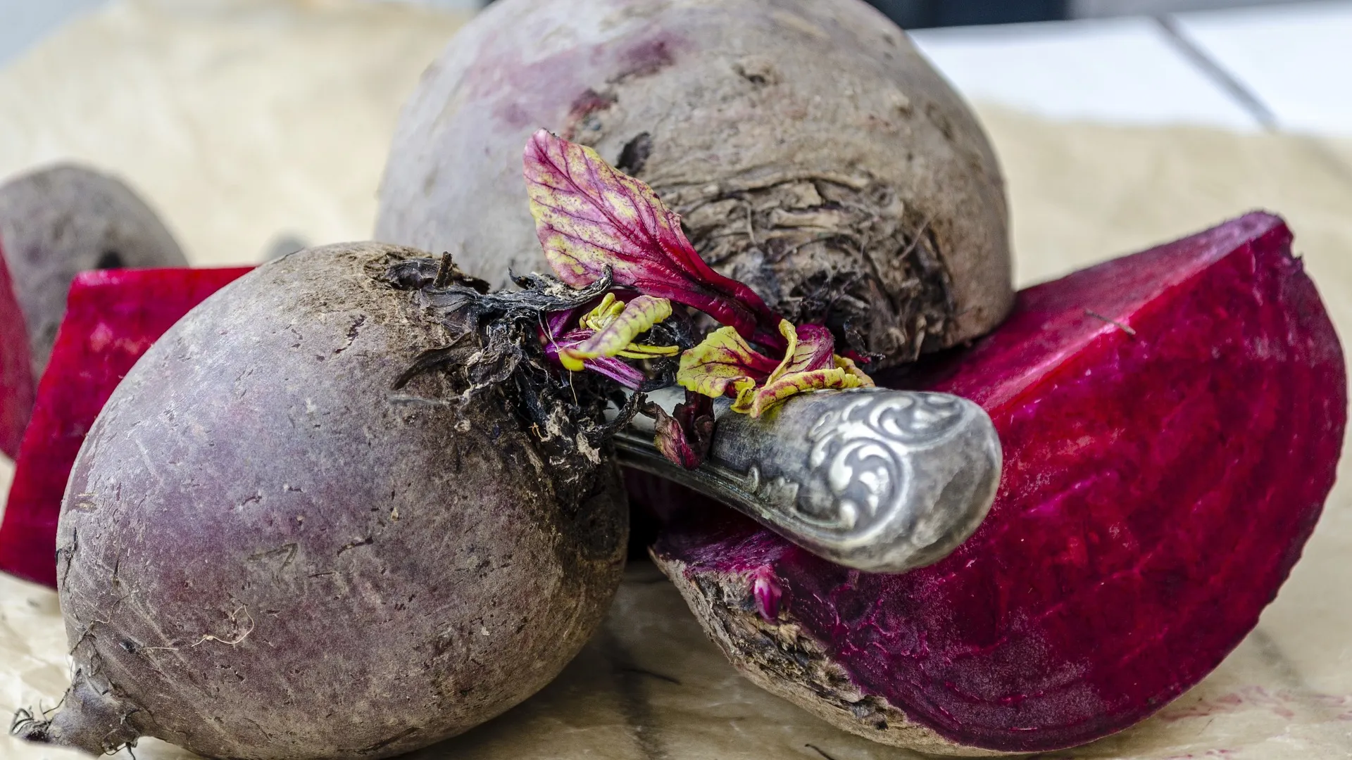 Avem o sfeclă. Ce facem cu ea că să fie delicioasă?