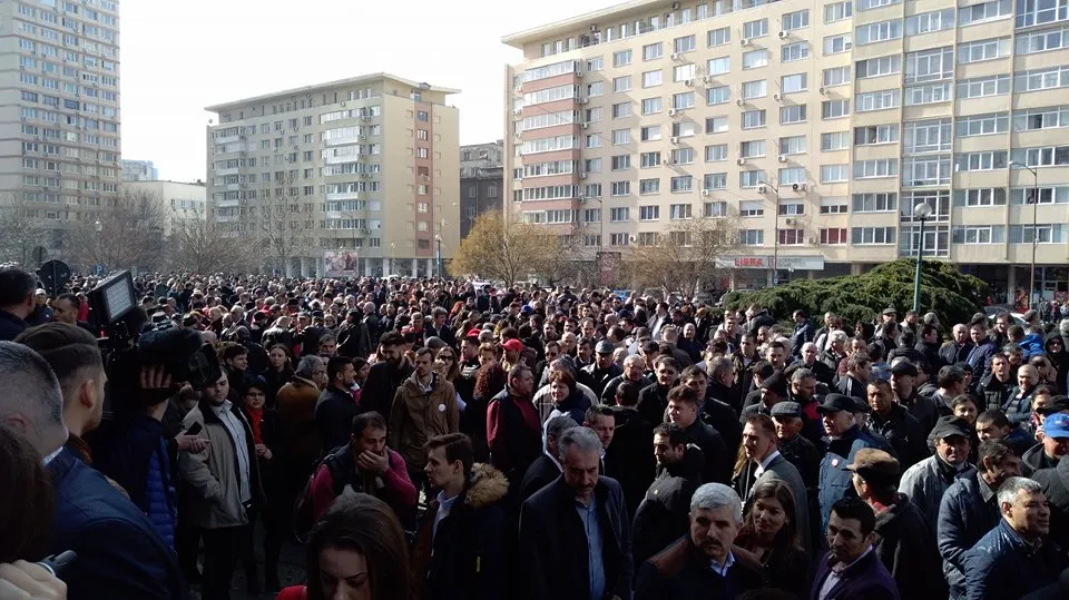 UPDATE: Şeful Jandarmeriei cere anchetă internă după amendarea unui surdo-mut pentru proteste