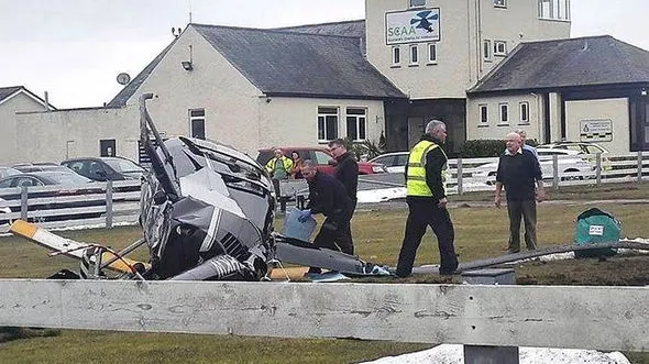 Incidentele aviatice se țin lanț. Un elicopter s-a prăbușit pe Aeroportul Perth