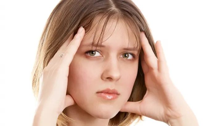 Cum îţi arată organismul că NU bei destulă apă. Semnele pe care să nu le treci cu vederea