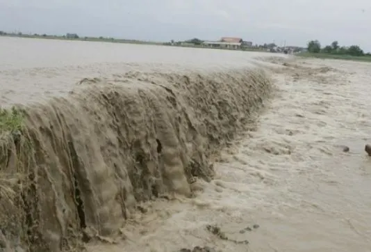 Avertisment de ultimă oră! Cod Portocaliu de inundații pe mai multe râuri. Vezi harta