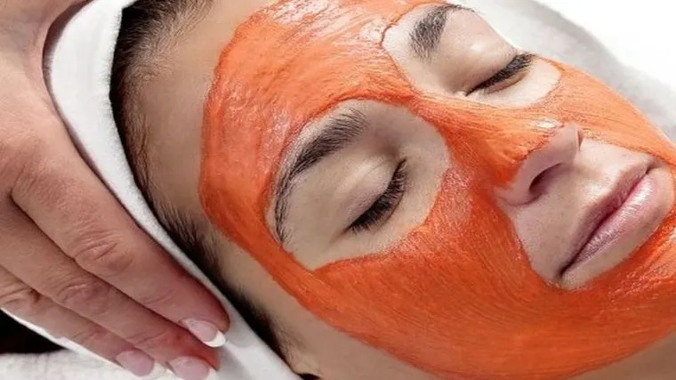 Masca naturală anti-îmbătrânire, la fel de eficientă ca botoxul. Iată reţeta