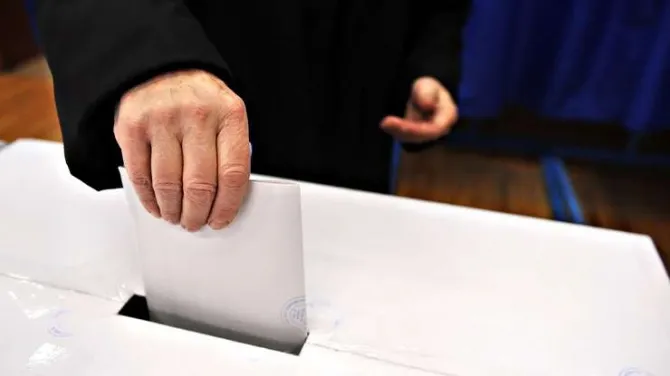 Dragnea vrea referendum pentru redefinirea familiei