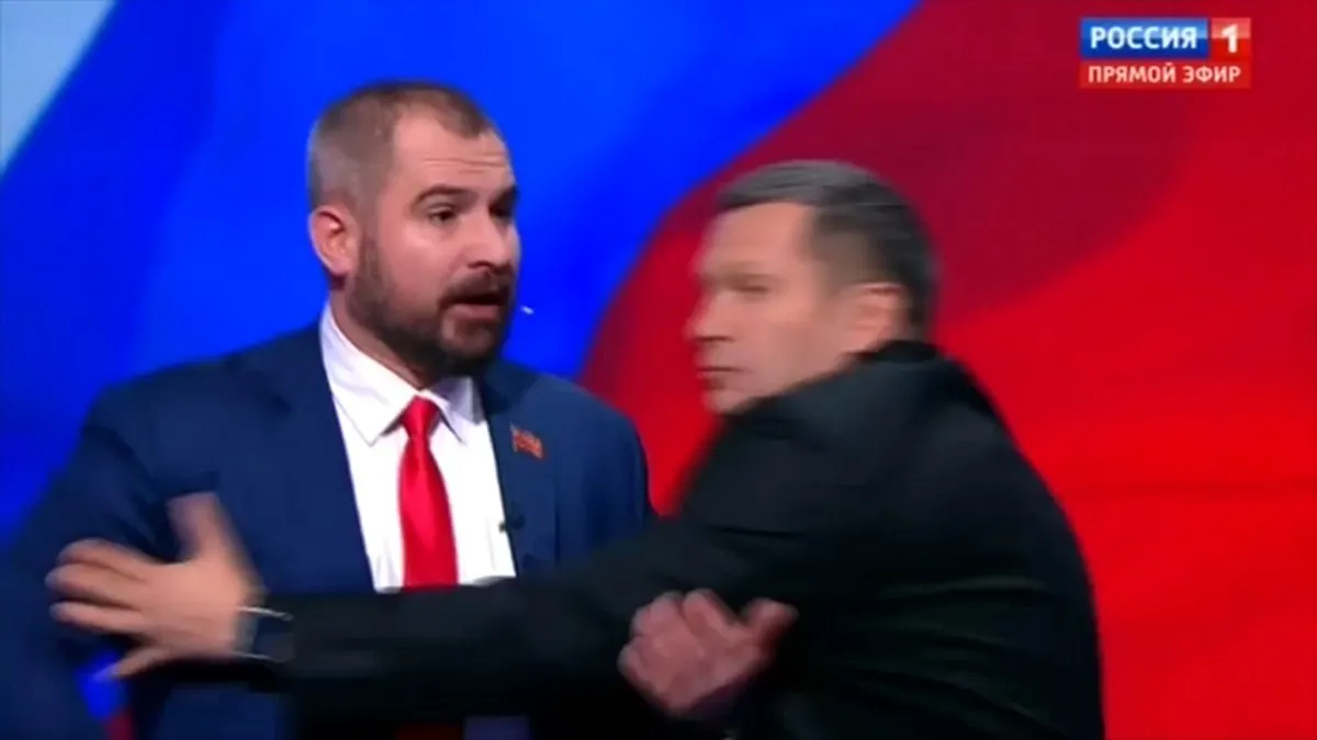 A sărit la bătaie în timpul unei emisiuni: "Îţí rup maxilarul!" (VIDEO)