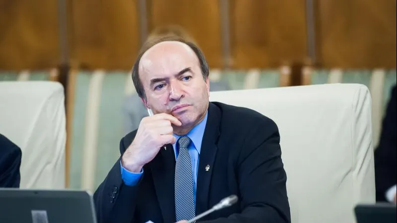 Se cere demisia lui Tudorel Toader! Protest de amploare al angajaților din poliție și penitenciare