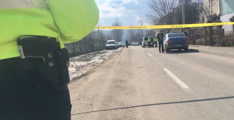 Poliţistul vasluian care a împuşcat mortal un fugar, suspendat şi cercetat