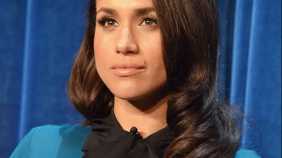 Ce tradiție regală trebuie să îndeplinească Meghan Markle înainte de nunta cu prințul Harry