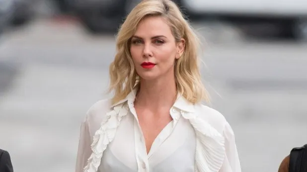Charlize Theron, decizie neaşteptată, care i-a surprins pe toţi în SUA