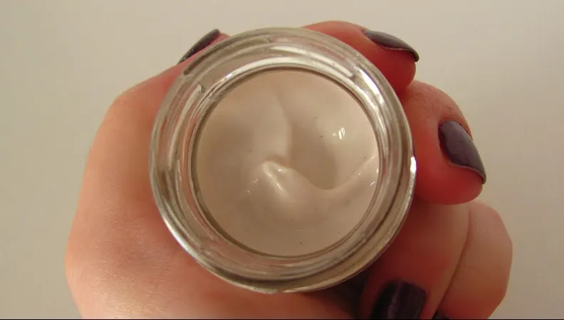 Cum îţi alegi crema de faţă în funcţie de vârstă
