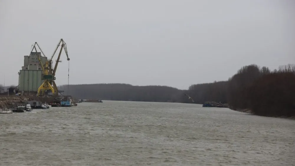 Restricţii de trafic pe Dunăre, din cauza unei posibile mine din al II-lea Război Mondial