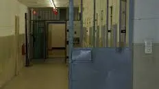 Scene șocante în Arestul Poliției Capitalei. Fratele unui om de afaceri a încercat să se spânzure