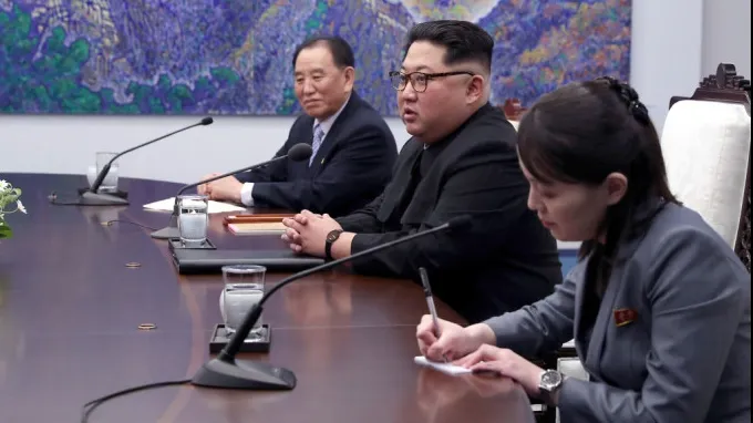 Kim Jong-un şi-a luat toaleta după el în Coreea de Sud. Motivul este uluitor   